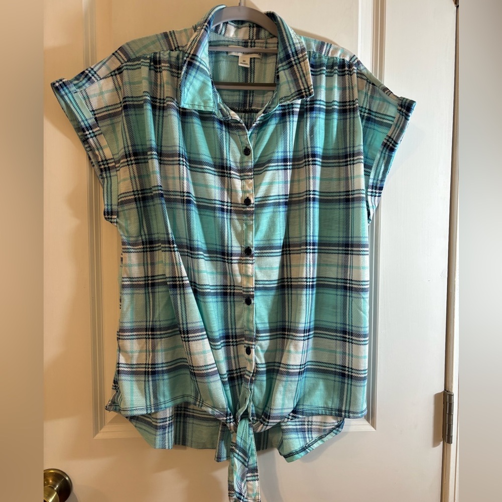 New York Laundry 2X flannel sleeveless top